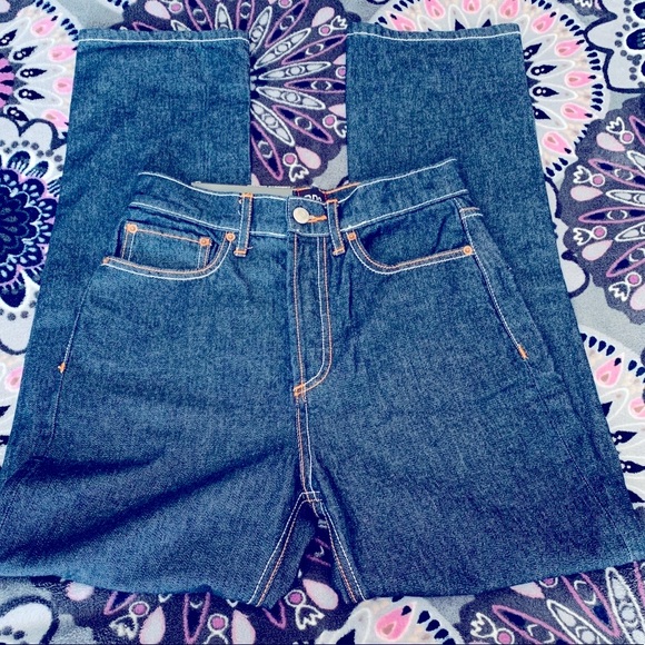 🔥NWT URBAN OUTFITTERS JEANS - Picture 4 of 6